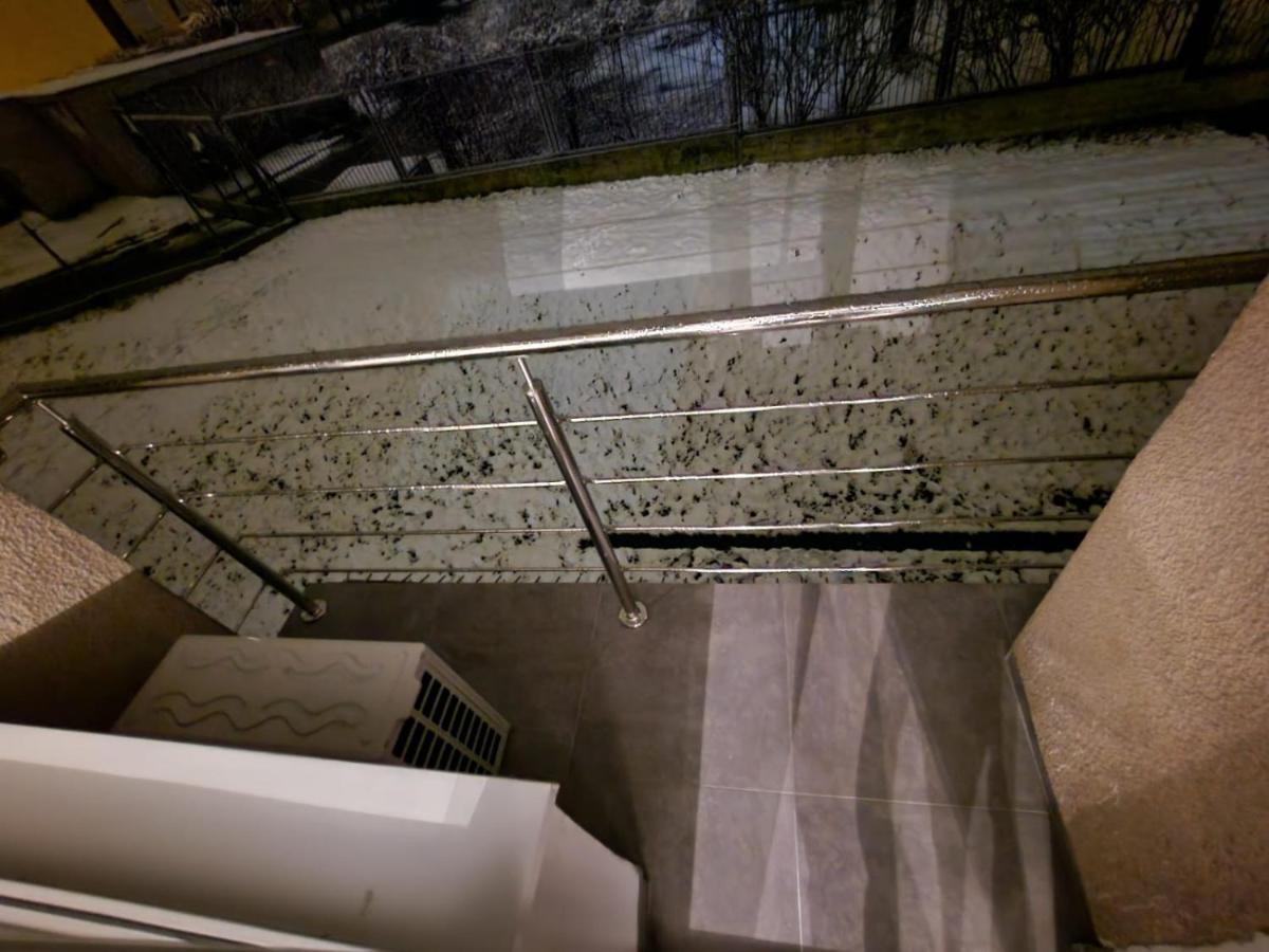Luxury Aparments Klimatyzacja Z Prywatnym Parkingiem Lägenhet Radom Exteriör bild